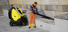Masini de Aspirat Stradal Karcher 