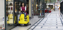 Masini de Curatat Pardoseli cu Post de Conducere 2 Karcher